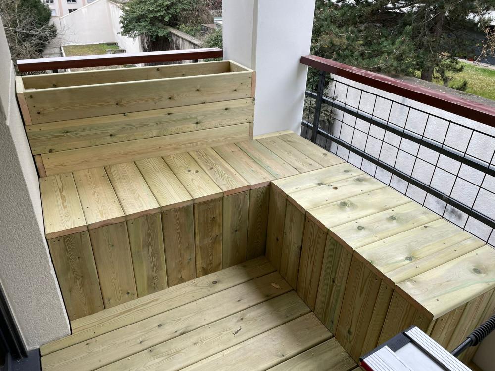 Banc avec coffre de rangement